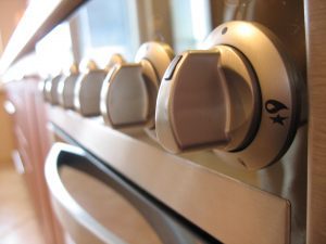 Top 6 Signs You Need Electric Oven Repair Service